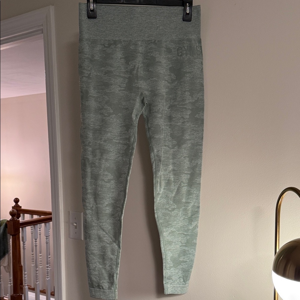 Gymshark Green Camouflage Leggings Size Large Like New!